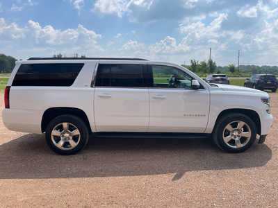 2018 Chevrolet Suburban, $15900. Photo 6