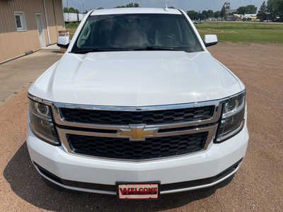 2018 Chevrolet Suburban, $15900. Photo 8