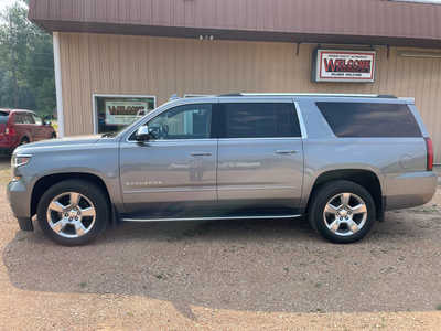 2020 Chevrolet Suburban, $30900. Photo 2