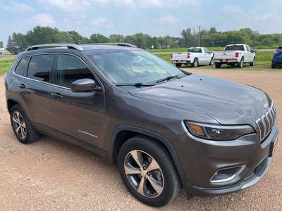 2019 Jeep Cherokee, $15995. Photo 7