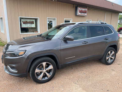 2019 Jeep Cherokee, $15995. Photo 1