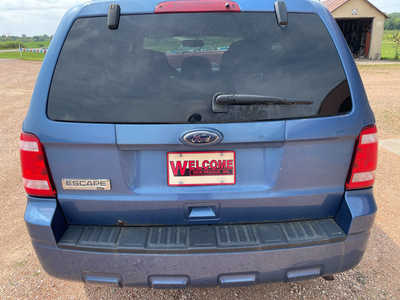 2010 Ford Escape, $3900. Photo 4