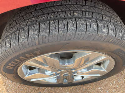 2013 Ford Edge, $8500. Photo 10