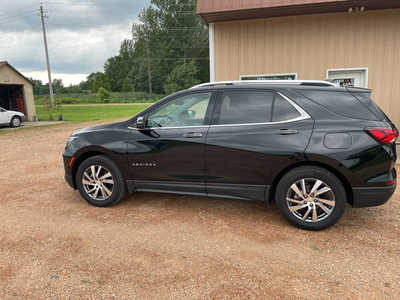 2023 Chevrolet Equinox, $28500. Photo 2