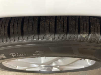 2021 Ford Edge, $23995. Photo 11