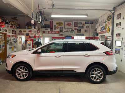2021 Ford Edge, $23995. Photo 4