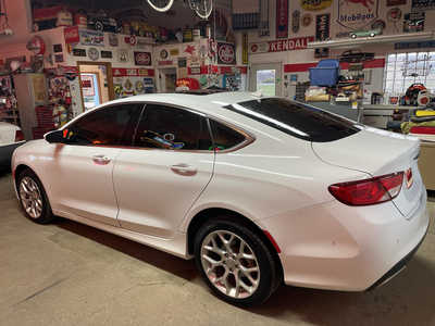 2015 Chrysler 200, $10995. Photo 6