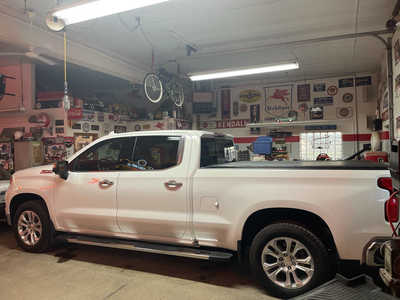 2023 Chevrolet 1500 Crew Cab, $35995. Photo 5