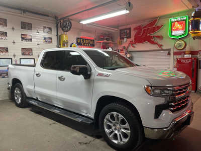 2023 Chevrolet 1500 Crew Cab, $35995. Photo 1