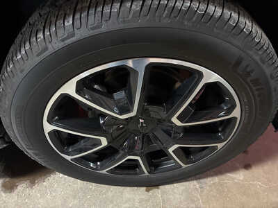 2021 Chevrolet Suburban, $39900. Photo 10