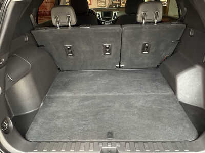 2019 Chevrolet Equinox, $11800. Photo 5