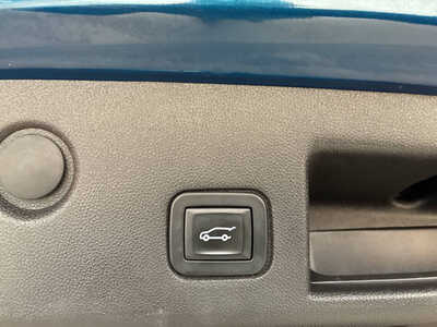 2019 Chevrolet Equinox, $11800. Photo 6