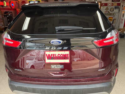 2024 Ford Edge, $29900. Photo 4