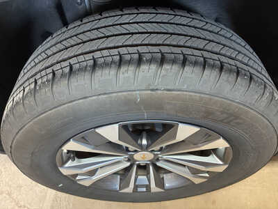 2026 Chevrolet Equinox, $31500. Photo 10