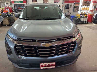 2026 Chevrolet Equinox, $31500. Photo 2