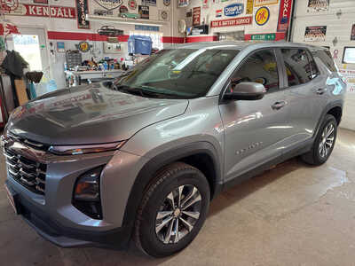 2026 Chevrolet Equinox, $31500. Photo 3