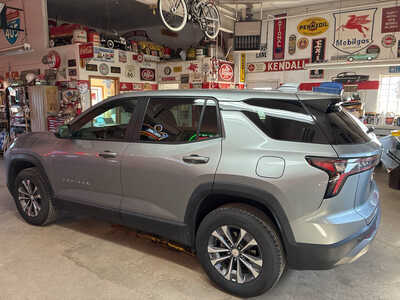 2026 Chevrolet Equinox, $31500. Photo 5