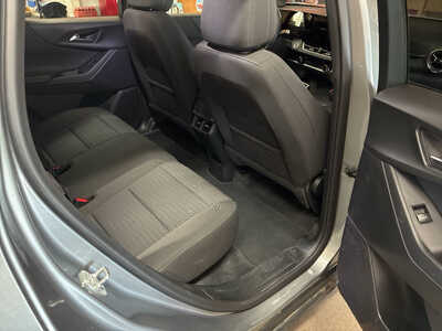 2026 Chevrolet Equinox, $31500. Photo 9