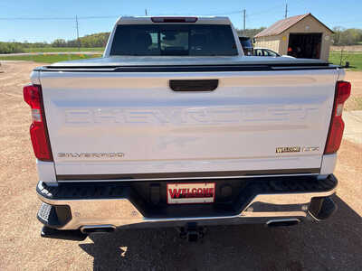 2024 Chevrolet 1500 Crew Cab, $37995. Photo 4