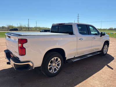 2024 Chevrolet 1500 Crew Cab, $37995. Photo 7