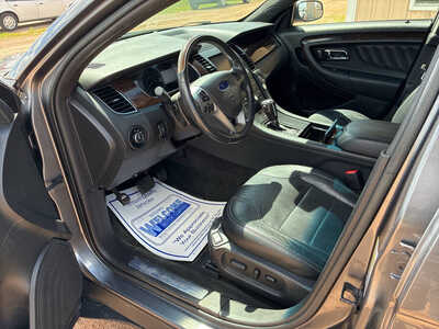 2014 Ford Taurus, $8000. Photo 12