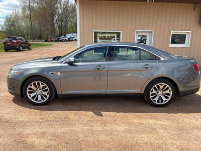 2014 Ford Taurus, $8000. Photo 2