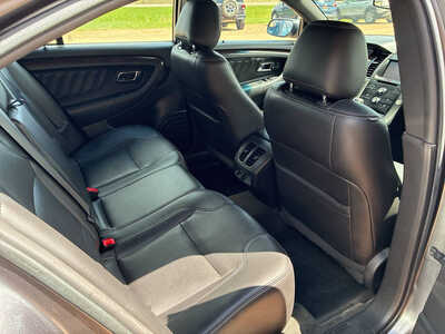 2014 Ford Taurus, $8000. Photo 9
