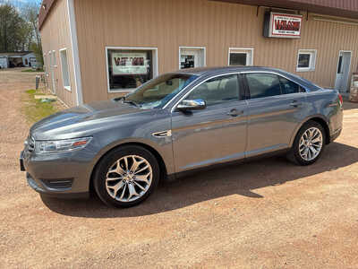 2014 Ford Taurus, $8000. Photo 1