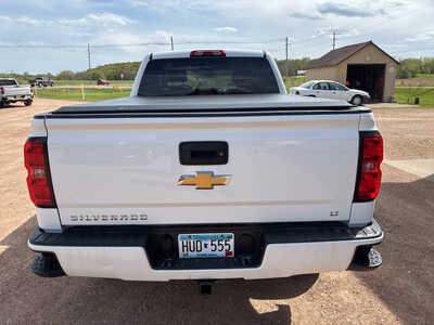 2016 Chevrolet 1500 Crew Cab, $10995. Photo 4
