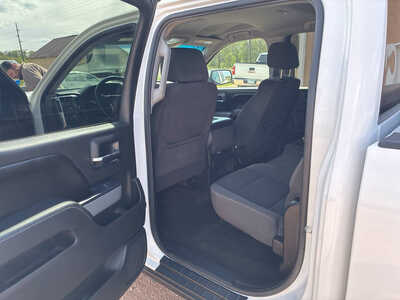 2016 Chevrolet 1500 Crew Cab, $10995. Photo 9