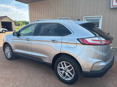 2023 Ford Edge, $27500. Photo 3
