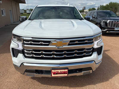 2024 Chevrolet 1500 Crew Cab, $43500. Photo 8