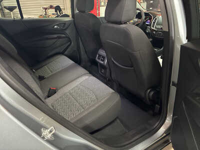 2024 Chevrolet Equinox, $22900. Photo 10