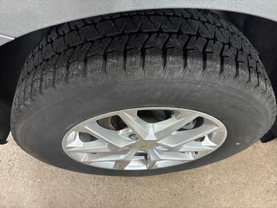 2024 Chevrolet Equinox, $22900. Photo 11