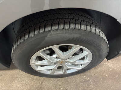 2024 Chevrolet Equinox, $22900. Photo 12