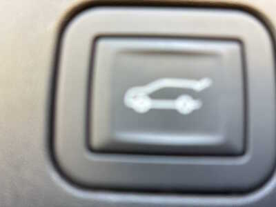 2023 Buick Envision, $30500. Photo 8