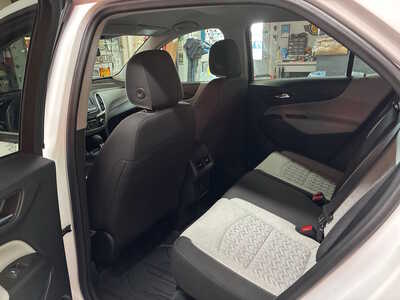2024 Chevrolet Equinox, $15900. Photo 11