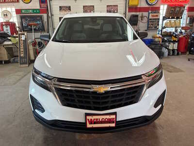 2024 Chevrolet Equinox, $15900. Photo 2