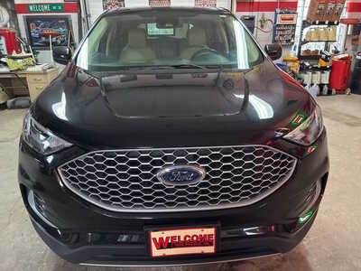 2024 Ford Edge, $21900. Photo 2