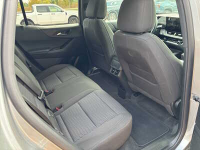 2026 Chevrolet Equinox, $0. Photo 9