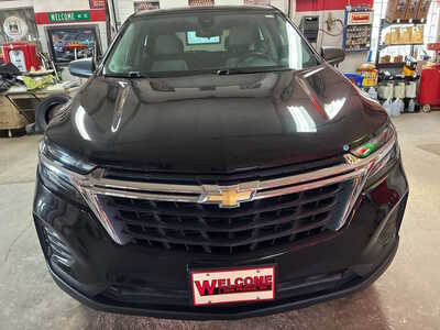 2023 Chevrolet Equinox, $17995. Photo 2
