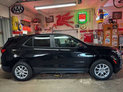 2023 Chevrolet Equinox, $17995. Photo 9