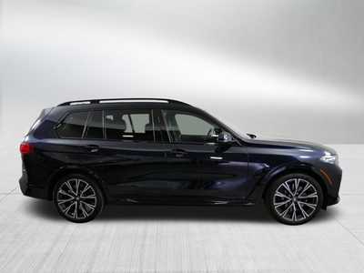 2022 BMW X7, $65998. Photo 8