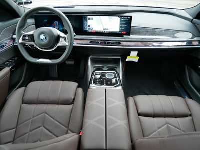 2024 BMW 7 Series, $128945. Photo 7