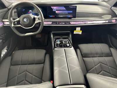 2024 BMW i7, $130220. Photo 8