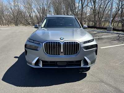 2024 BMW X7, $93500. Photo 7