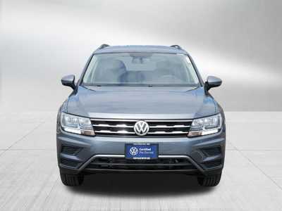 2020 Volkswagen Tiguan, $20000. Photo 2