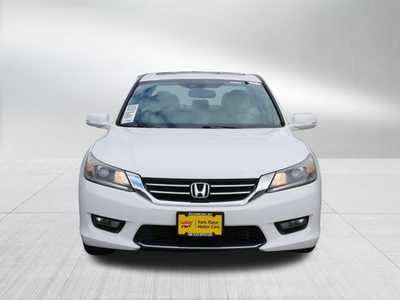 2014 Honda Accord, $14798. Photo 2