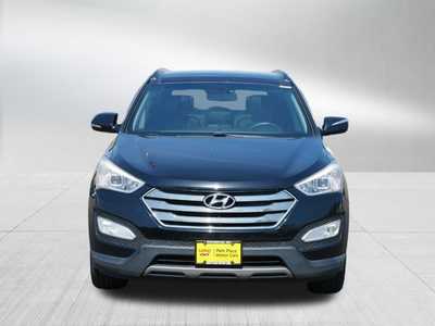 2014 Hyundai Santa Fe, $12798. Photo 2