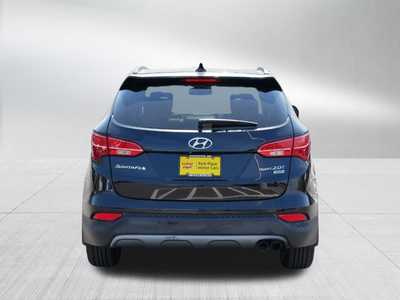 2014 Hyundai Santa Fe, $12798. Photo 6